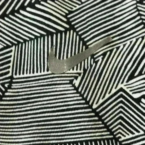 Nike Dri- FIT Leggings - Picture 5 of 16